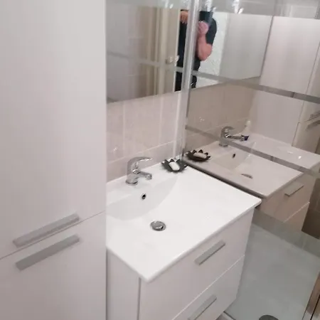 Vue Sur La Au 6eme Et Dernier Etage *